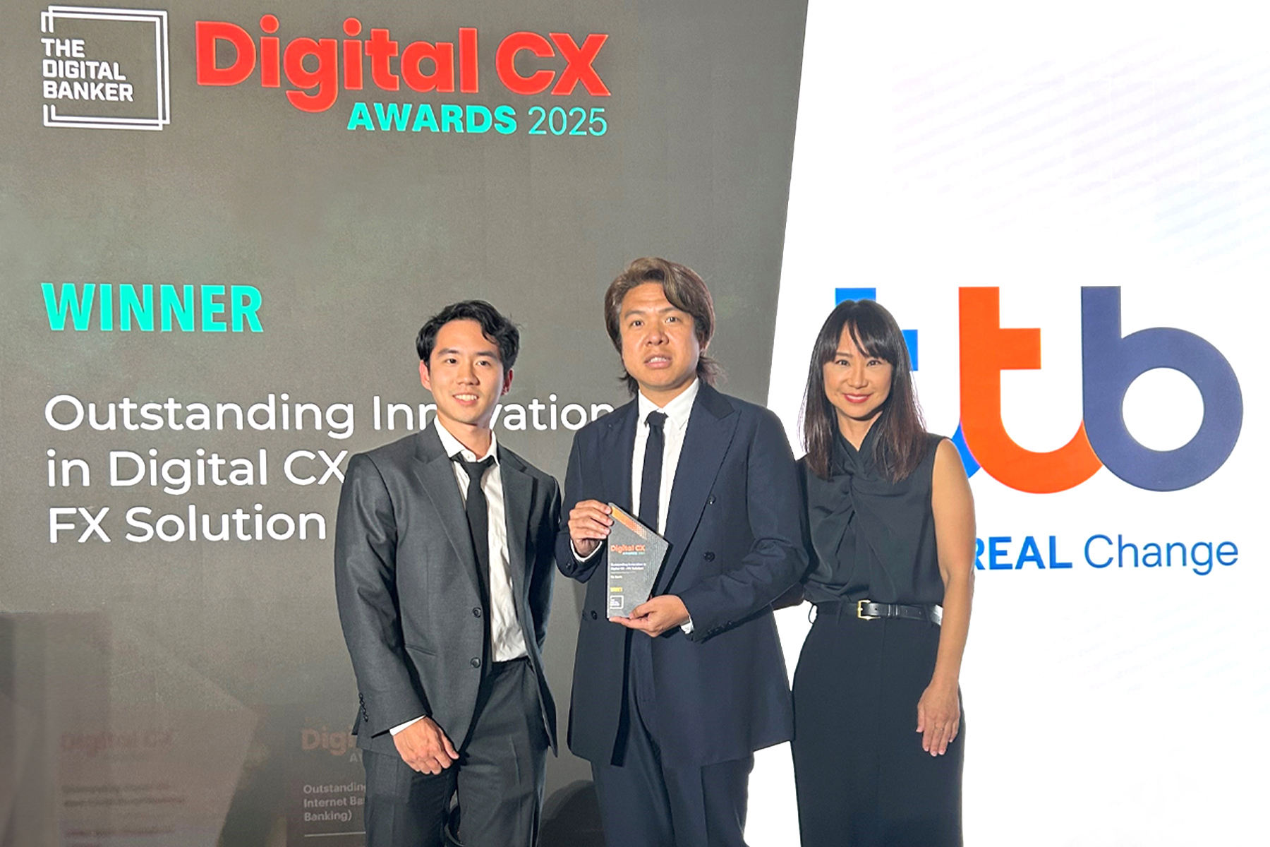 ทีทีบี คว้ารางวัล 'Outstanding Innovation in Digital CX - FX Solution'